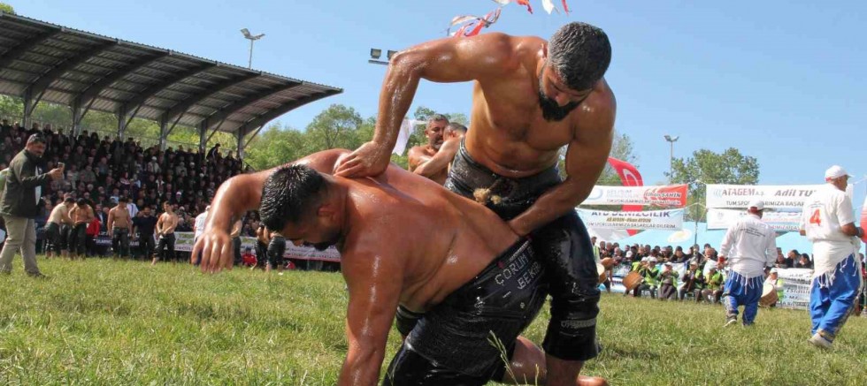 Alaçam'da  Baş Pehlivan Yıldıray PALA Oldu